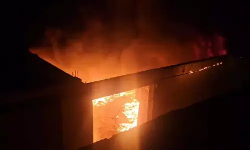 Fire broke out in a plastic granule factory, fire brigade team on the spot