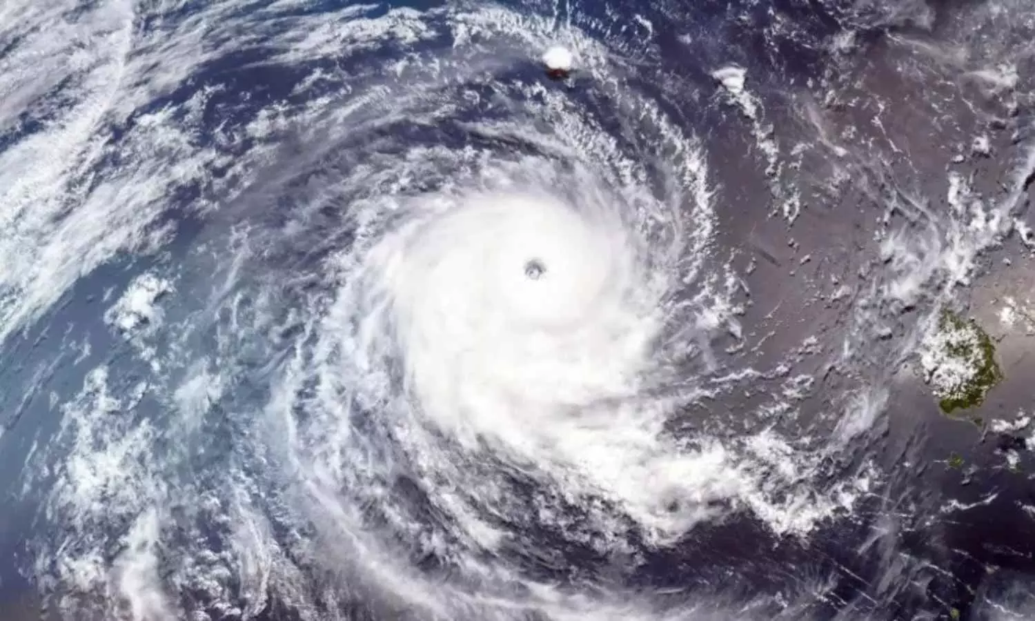 cyclone dana