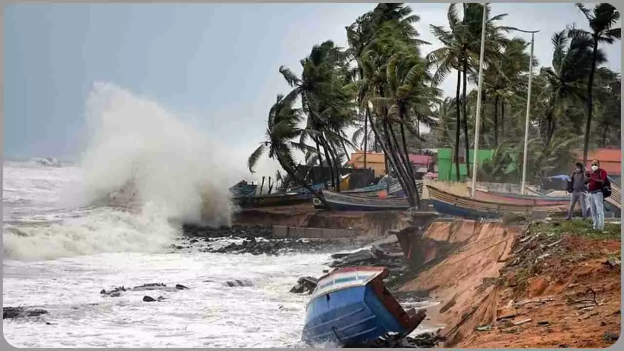 Cyclone Dana : अगले तीन दिनों भारी बारिश का अनुमान, चक्रवात का दिखेगा असर