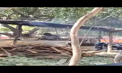 Barabanki News: अब बाराबंकी से आया डर्टी वीडियो, थूककर रोटी बनाने का कारनामा