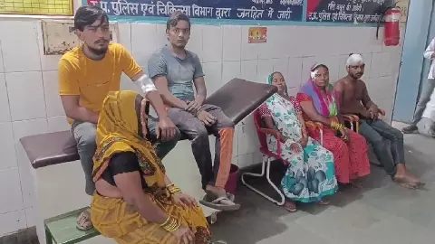 Aligarh News: दारू लाने से मना करने पर पूरे परिवार की जमकर पिटाई, चार शराबियों का कारनामा