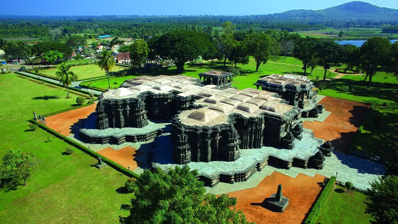 Halebeedu Tourist Places: हिन्दू और जैन धर्म का ऐतिहासिक और धार्मिक स्थल