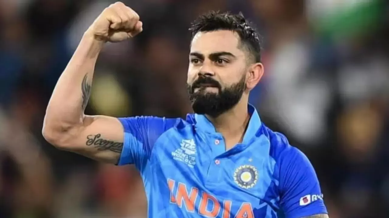 Virat Kohli Fees: सोशल मीडिया से कितनी कमाई करते हैं विराट कोहली, फीस जान उड़ेंगे होश