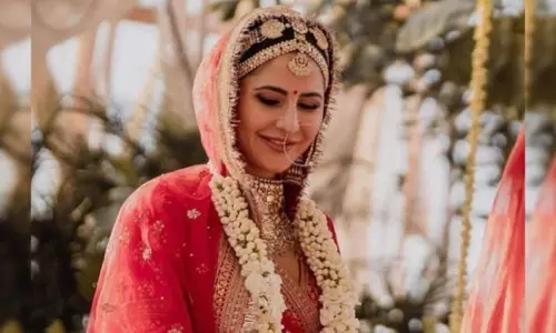 Skin Care Tips For Brides: शादी में बचे हैं बस कुछ दिन? लगाएं ये घरेलू फेस मास्क, चांद की तरह चमकेगा चेहरा