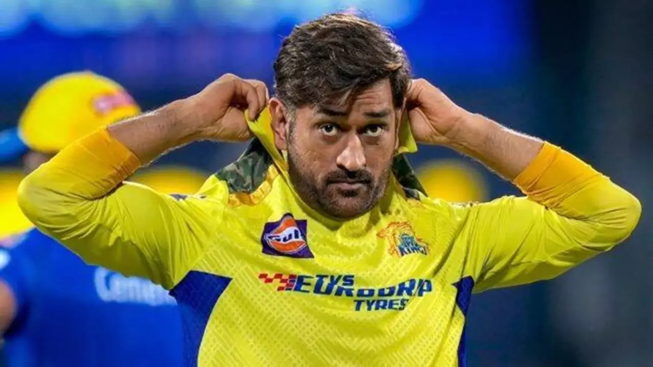 MS Dhoni Business: क्रिकेट ही नहीं बिजनेस में भी माहिर हैं धोनी, इन व्यवसाय से कर रहे तगड़ी कमाई