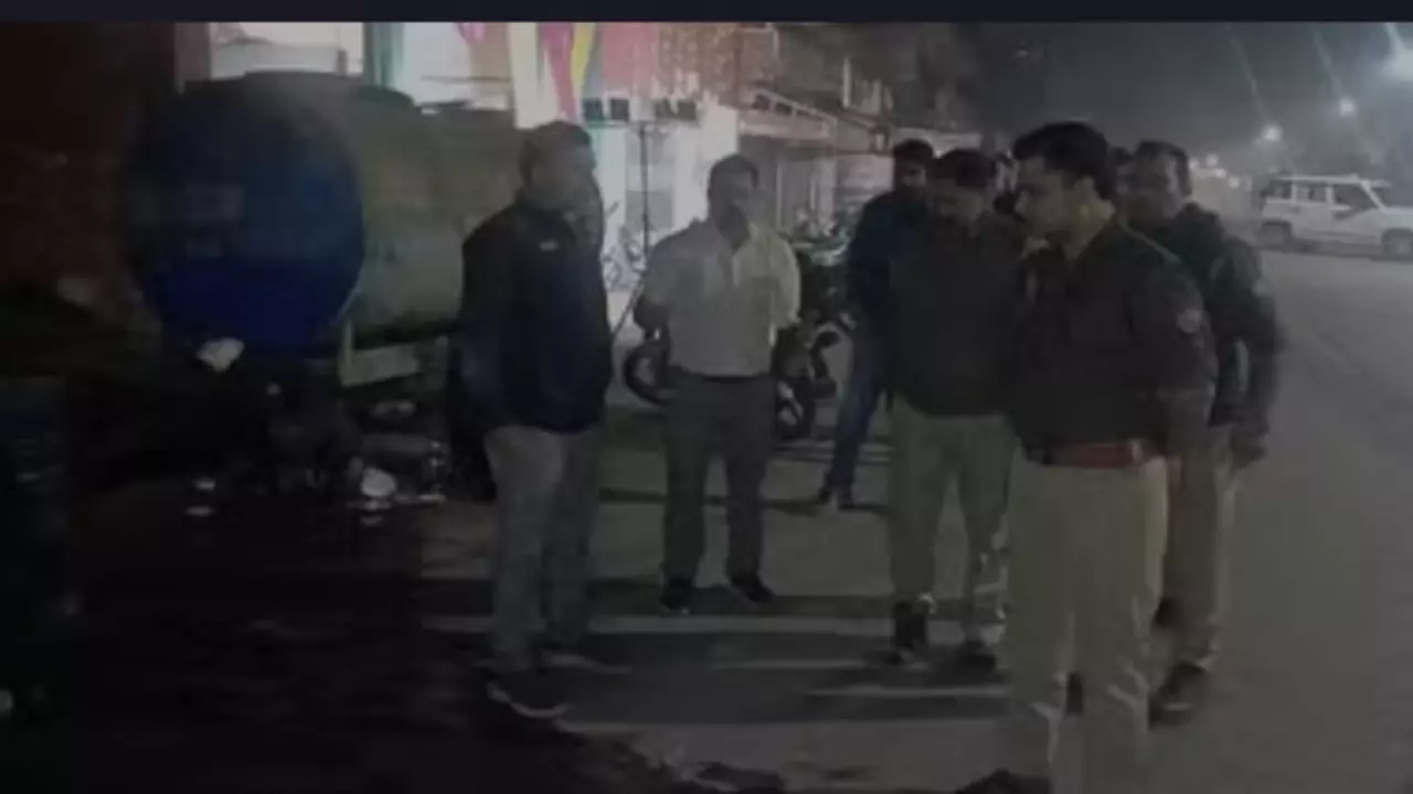 Bareilly News: बारात घर के बाहर दो बाइक सवार लोगो ने गोली मारकर की महिला की हत्या , पुलिस ने शुरू की जांच