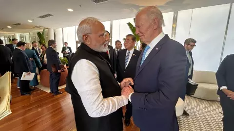 Rio G20 Summit: पीएम मोदी से मिले अमिरेकी राष्ट्रपति जो बाईडेन, ब्राजील में जी-20 मीटिंग के दौरान हुई मुलाकात Rio G20 Summit: पीएम मोदी से मिले अमिरेकी राष्ट्रपति जो बाईडेन, ब्राजील में जी-20 मीटिंग के दौरान हुई मुलाकात