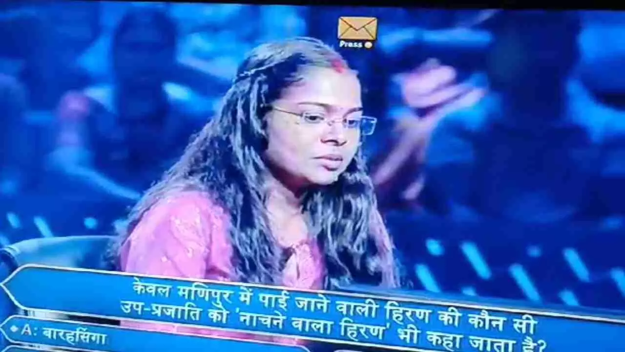 Raebareli News: रायबरेली की शोभा पहुंची KBC में, जनपद  के लोगों ने मिठाई बांट जताई खुशी