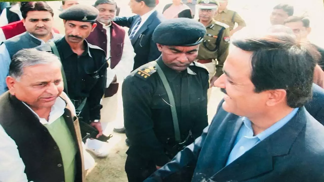 Photo is of Police Lines helipad where Shri Mulayam Singh Yadav was called for a meeting