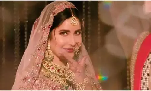 Bridal Glow Ke Liye Upay: शादी के दिन चेहरे पर चाहिए सुंदर ग्लो, तो आजमाएं ये 3 घरेलू नुस्खे