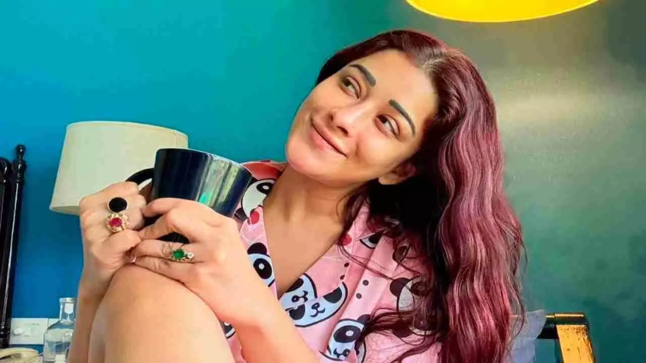 Nyra Banarjee Latest Video