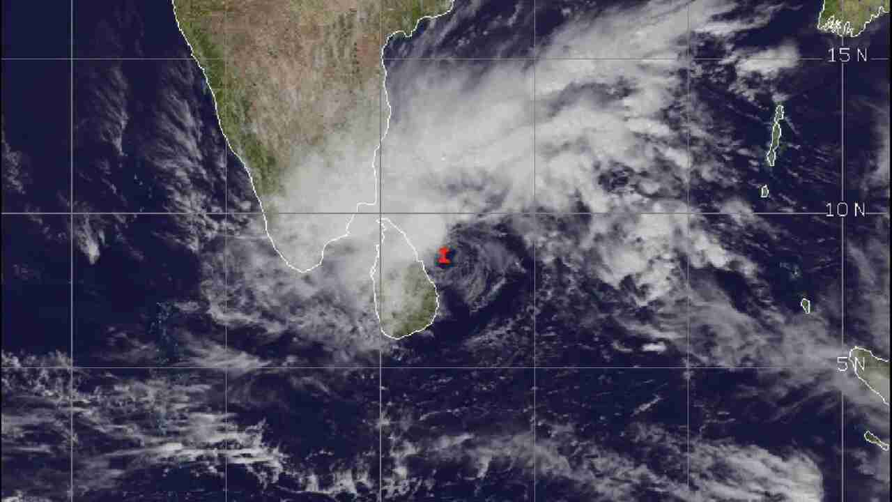 Cyclone Fengal Updates | heavy rain in Tamil Nadu Puducherry | Fengal ...