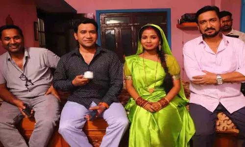 Maharajganj News: दिनेश लाल यादव के साथ भोजपुरी फिल्म में दिखेंगी महराजगंज की अंजली चौहान