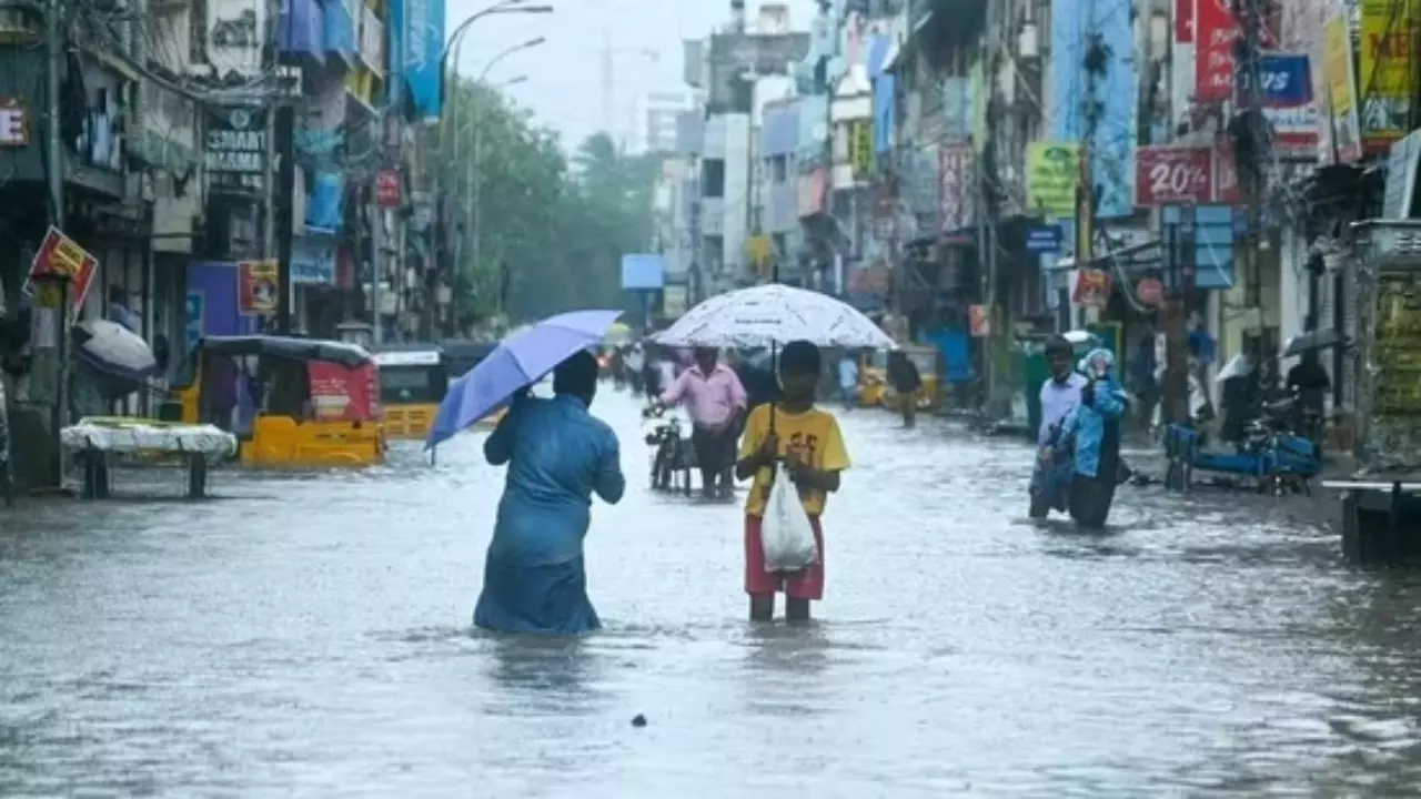 Cyclone Fengal Update| Landfall Red Alert Tamil Nadu | Andhra ...