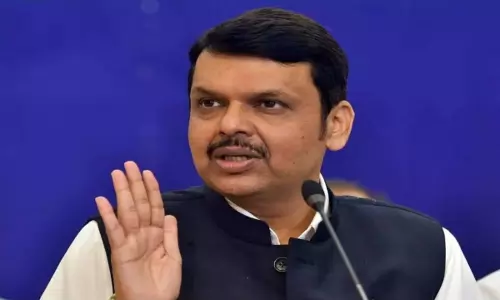 Maharashtra Politics: फडणवीस के पक्ष में उतरा संघ,भाजपा नेतृत्व को दिया साफ संदेश, ऐलान में देरी पर जताई नाराजगी