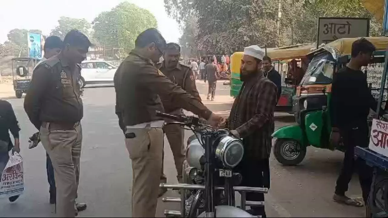 person was fined 12000 for modifying silencer from Traffic Police In Etawah