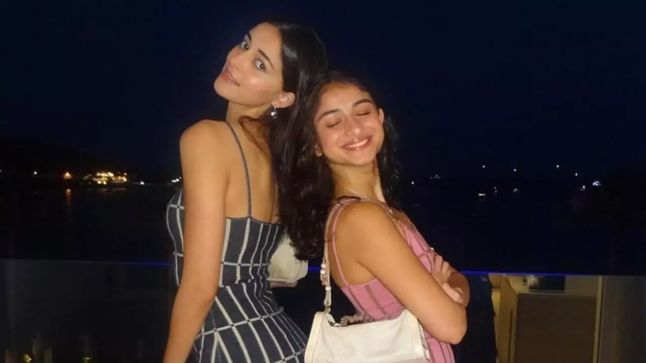 Ananya Panday Sister: लाइमलाइट से दूर रहती हैं अनन्या पांडे की छोटी बहन, जानें करती हैं क्या काम