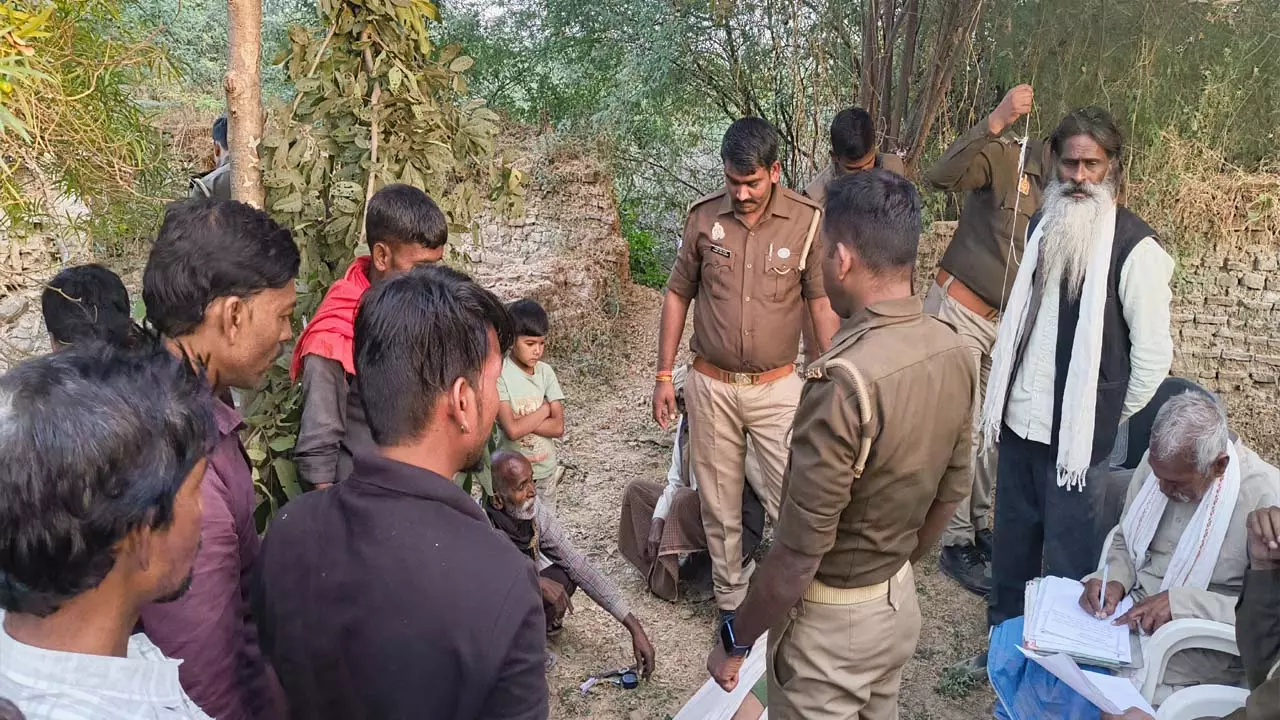 Youth commits suicide by hanging