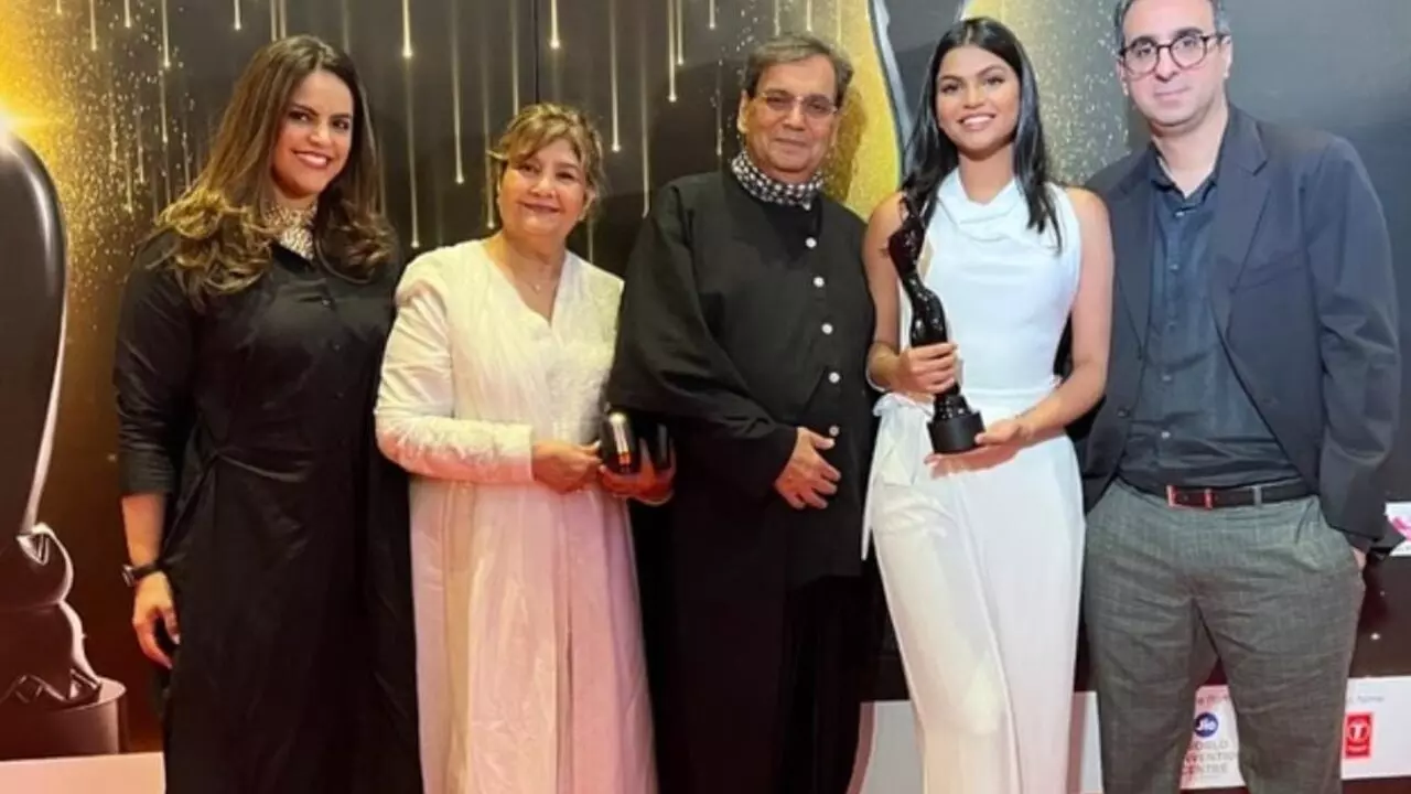 Subhash Ghai Daughter: क्या करती हैं शोमैन सुभाष घई की बेटियां, यहां जानें इनके बारे में