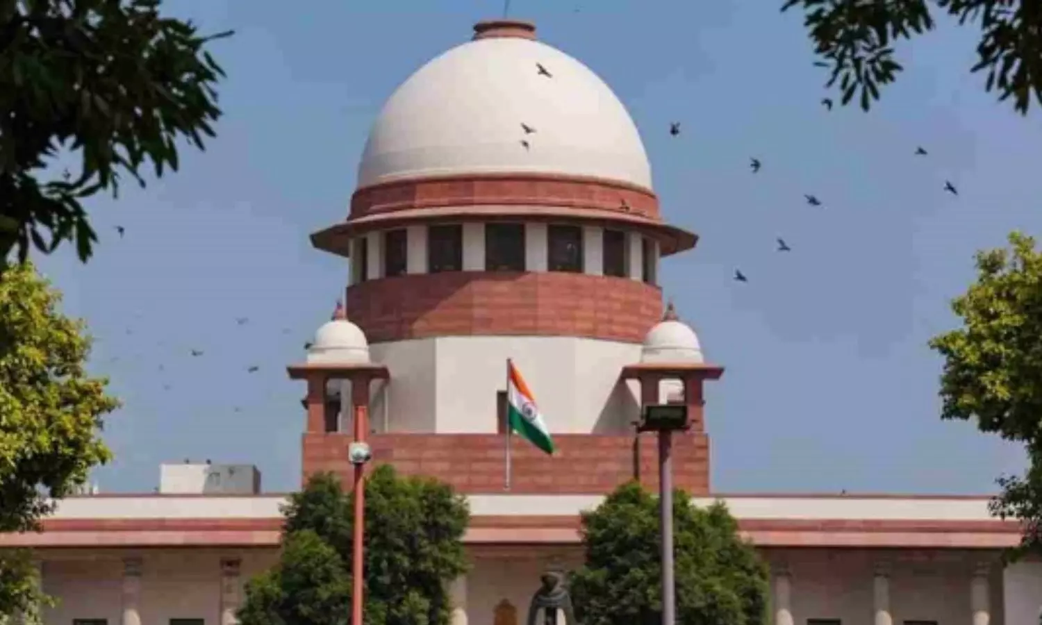 Supreme Court: शंभू बॉर्डर से किसानों को हटाने वाली याचिका सुप्रीम कोर्ट ने किया ख़ारिज, जानें क्या कहा