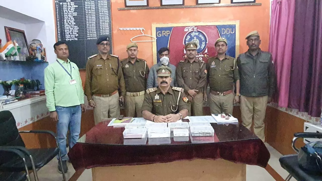 Thief arrested by GRP police for robbery at railway station