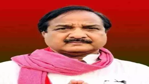 Gorakhpur News: मेनका गांधी को हराने वाले सपा सांसद रामभुआल निषाद के खिलाफ गैर जमानती वारंट, इस मामले में फंसे Gorakhpur News: मेनका गांधी को हराने वाले सपा सांसद रामभुआल निषाद के खिलाफ गैर जमानती वारंट, इस मामले में फंसे