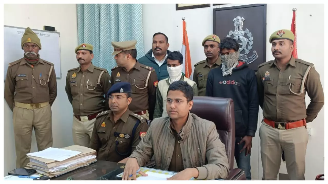 पुलिस गिरफ्त में दोनों आरोपी: Photo- Newstrack