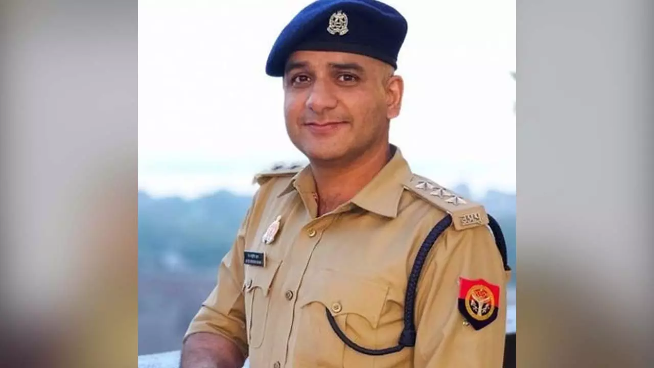 Shadi Ke Wade! Khud told himself unmarried, what story of ACP and IIT student