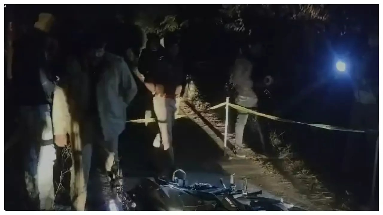 Police Encounter (Pic- Newstrack)