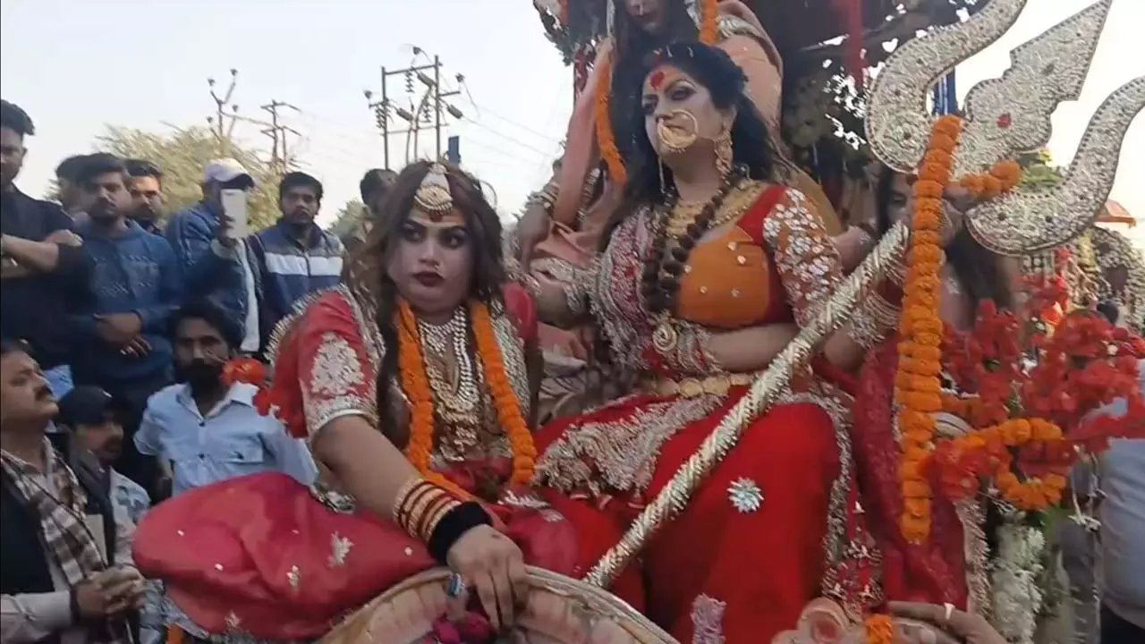 Kumbh Kshetra of Kinnar Akade in Prayagraj Entering Your Cantonment Vintage Car Silver Throne