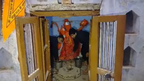 Sambhal Shiv Mandir Update News