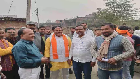 Chandauli News: नगर पंचायत के उप चुनाव के जीत हार की होने लगी चर्चा, जानिए कौन जीत रहा और कौन हार रहा