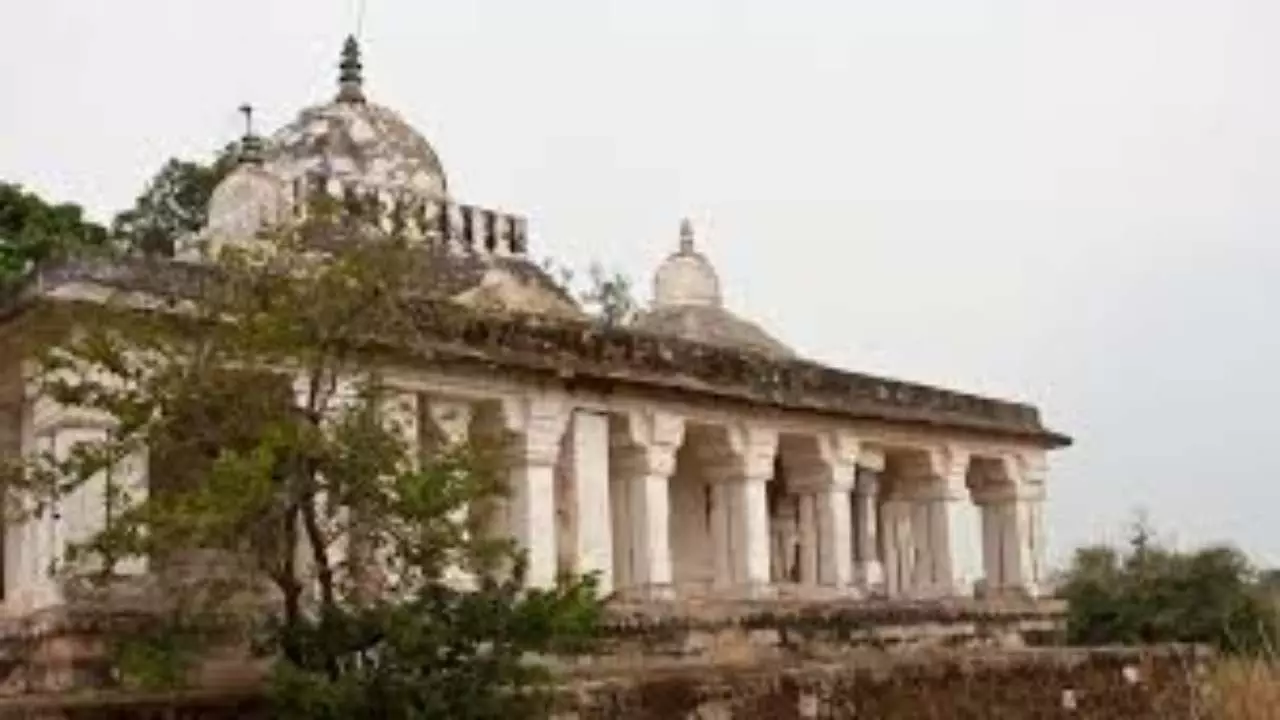 Bandhavgarh Fort (Image Credit-Social Media)