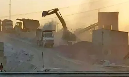 Cracks coming into houses from blast being carried out by crusher operator