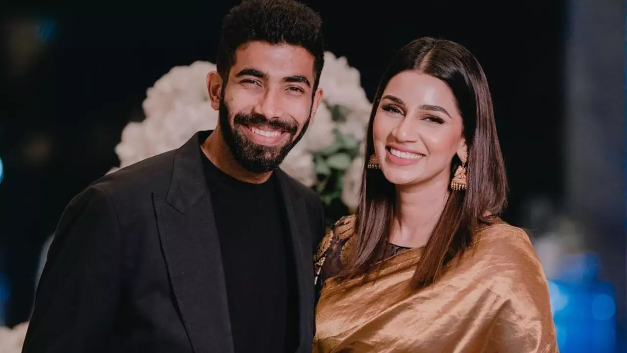 Jasprit Bumrah Love Story: पहले एक-दूसरे को समझते थे घमंडी, फिर ऐसे शुरू हुई संजना और बुमराह की प्रेम कहानी