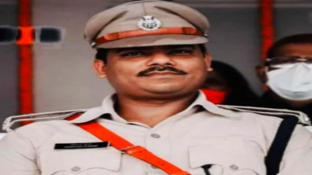 ips awakash kumar