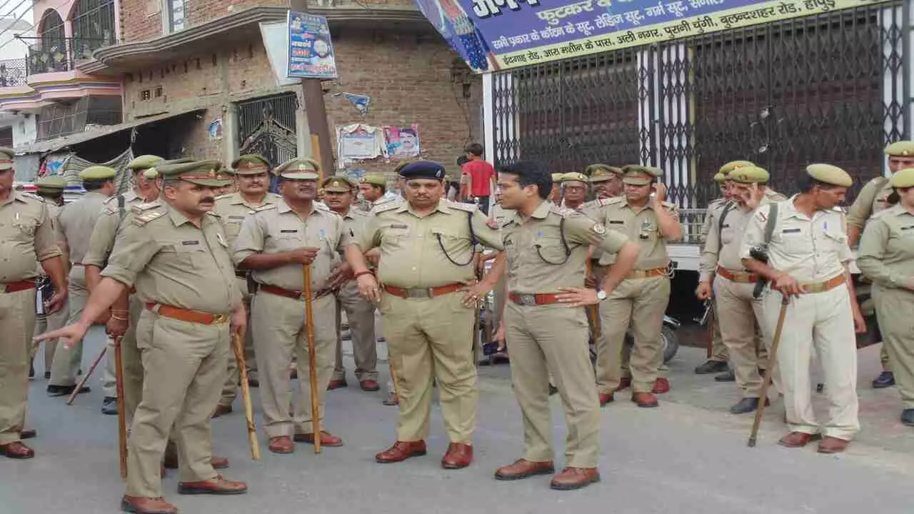 Hapur police