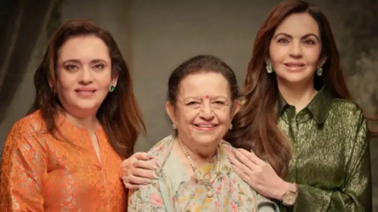 Nita Ambani Family: इस कंपनी में काम करते थे नीता अंबानी के पिता, मां-बहन के बारे में भी जानें दिलचस्प बातें