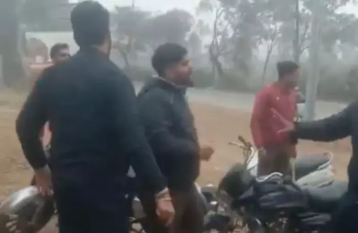 Video of Youths Brandishing Guns at Tea Stall Goes Viral