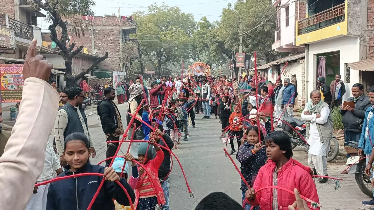 Procession held with grand jhankee on the occasion of Veer Ekalavyas birth anniversary