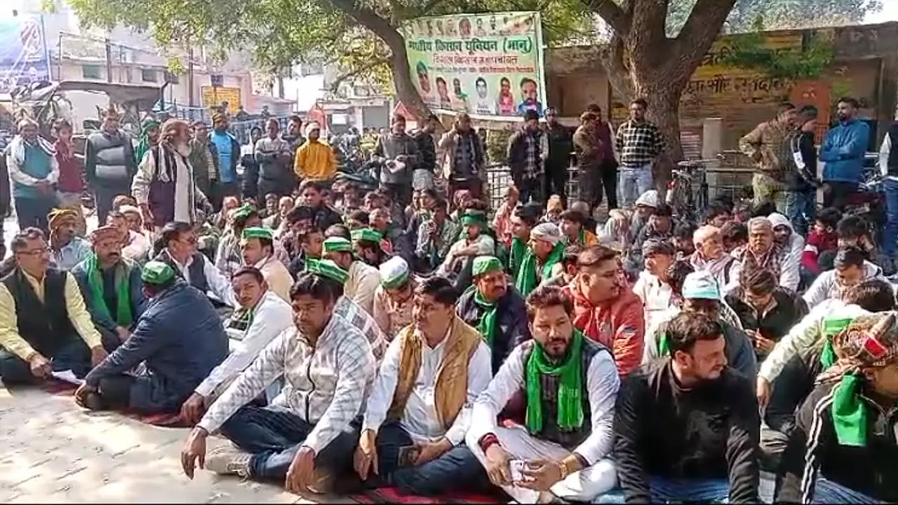 Indian Kisan Union tehsil siege, farmers warn administration, otherwise there will be agitation again