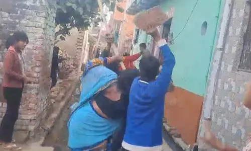 Mohalla Srinagar New Basti Beaten case in two Group in Minor dispute Hathras Crime News in hindi