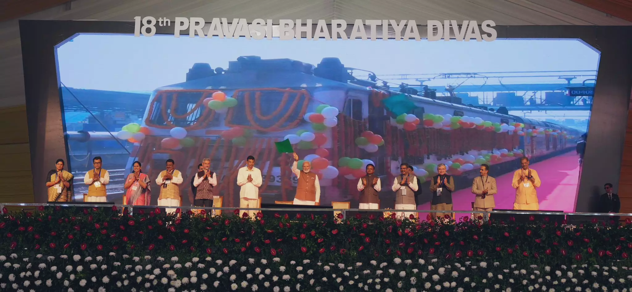 Pravasi Bharatiya Divas 2025: जानिए कौन हैं प्रवासी भारतीय पुरस्कार जीतने वाले 27 शख्स