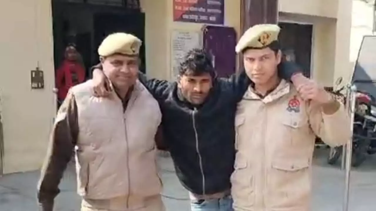 Bareilly Police Encounter Accused Lekhpal Manish Kashyap Hatyakand