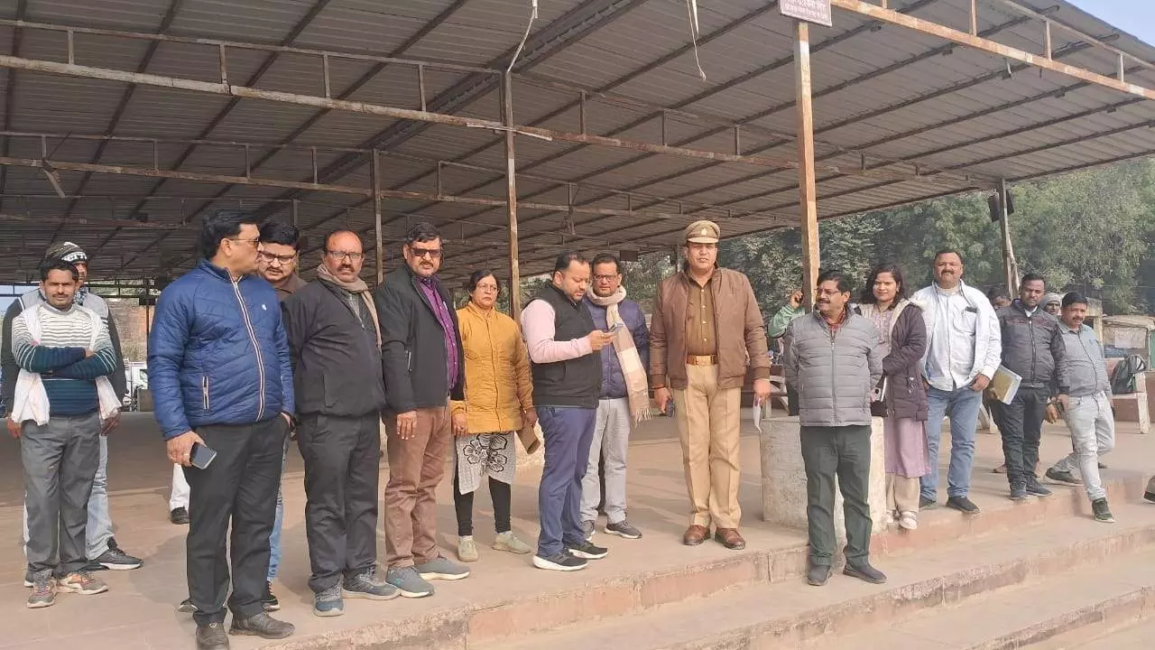 Makar Sankranti Snan in Ganga Ghat Preparations In Chandauli