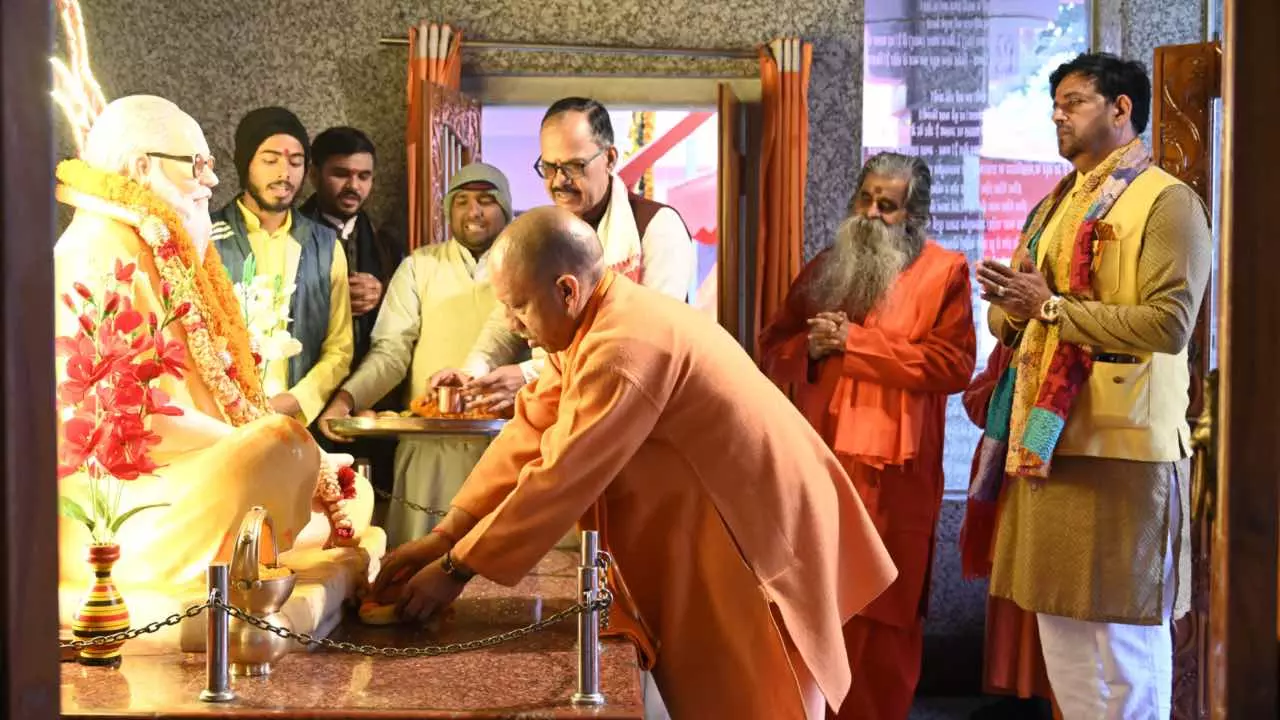 Gorakshpeethadhishwar and Chief Minister Yogi Adityanath Offer Khichdi to Guru Gorakhnath