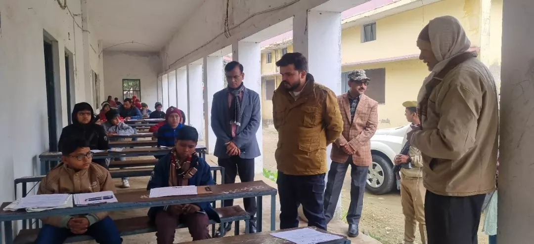 JNV entrance exam held, DM Shravasti gets angry over chaos