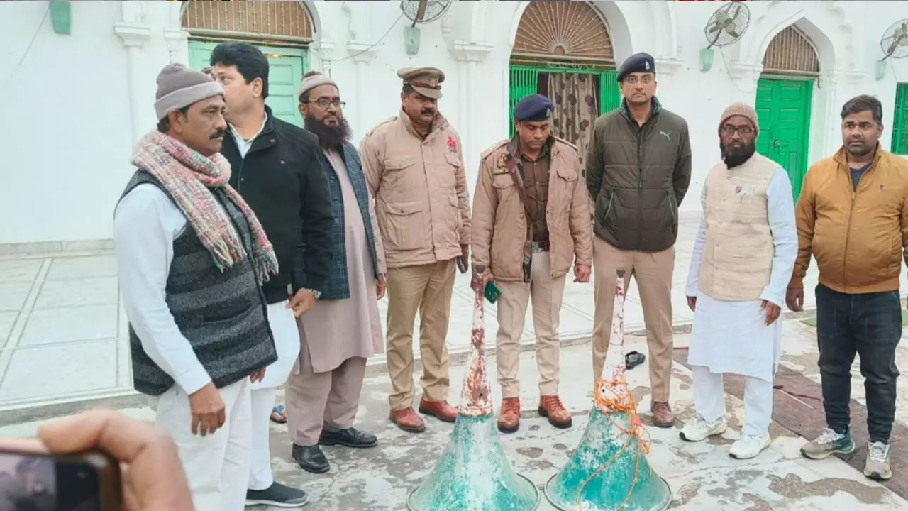 Police bounced loudspeakers from religious places, this decision was taken with the aim of preventing noise pollution