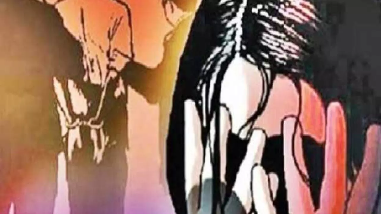 Raebareli News-Police Station Mill Area girl was made a victim of lust on pretext of giving lift police arrested two accused