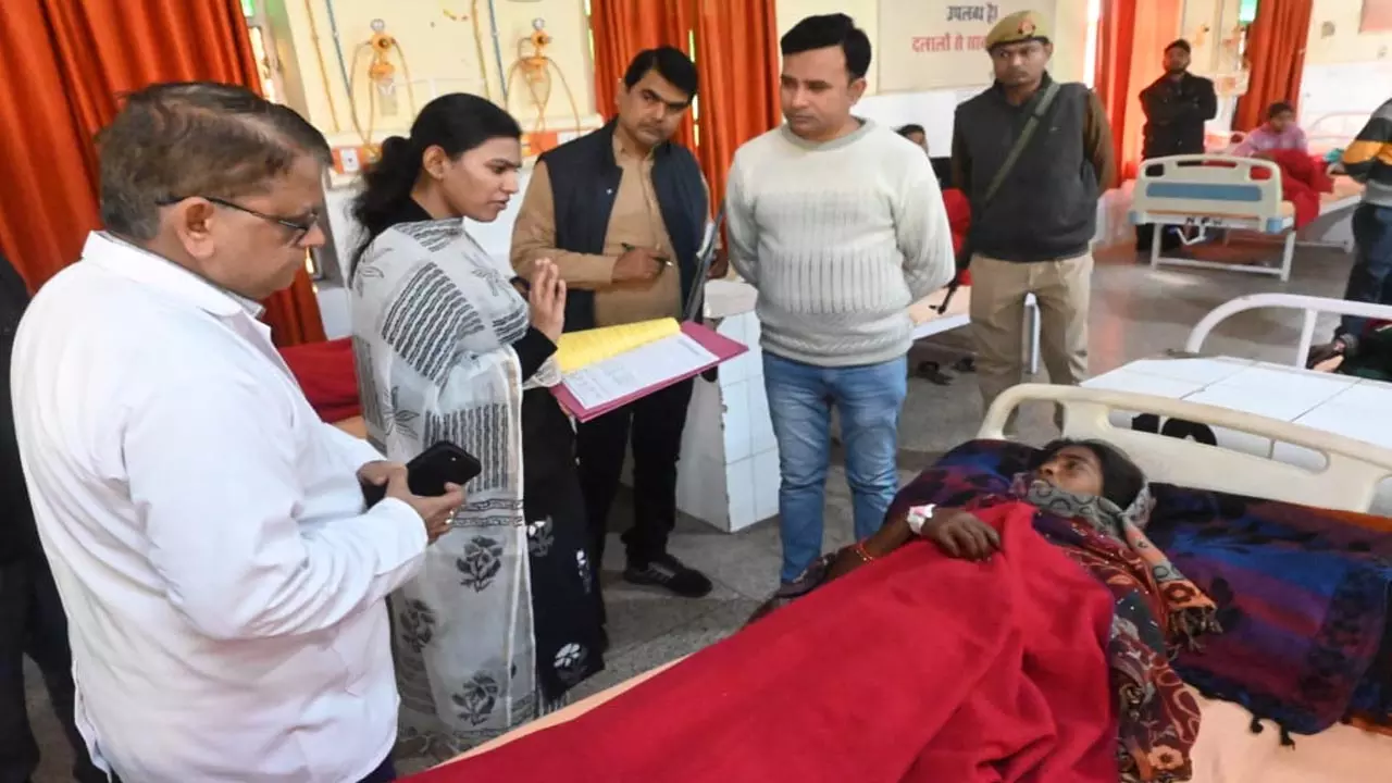 District Collector J.K. Riva inspected district hospital, checked patients condition